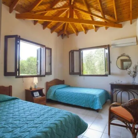 With Large Private Pool And Sea Views 65 Villa