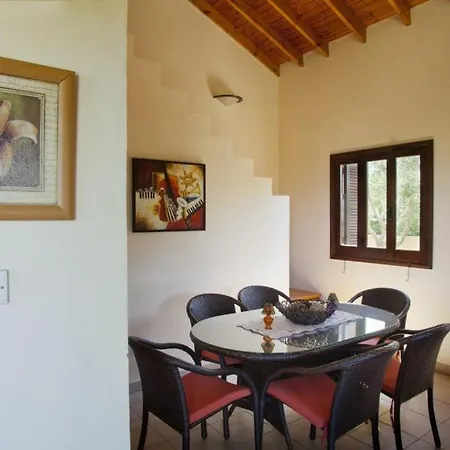 Villa With Large Private Pool And Sea Views 65 *